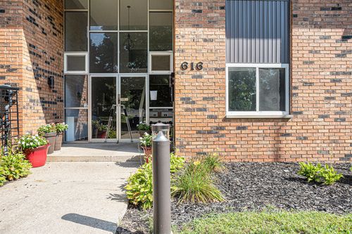 23-616 Lynn Ave, Kalamazoo, MI, 49008-2998 | Card Image