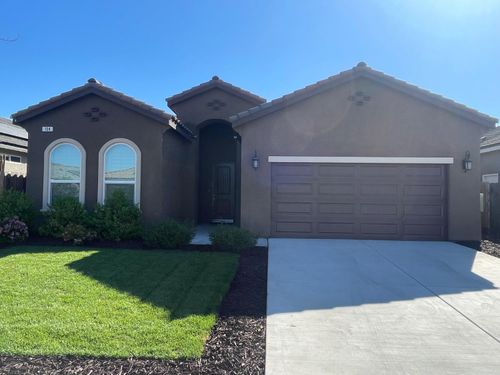 104 N Koleen Ave, Kerman, CA, 93630-8974 | Card Image