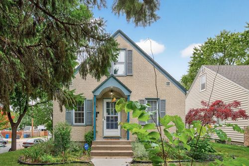 3654 Queen Ave N, Minneapolis, MN, 55412-1960 | Card Image