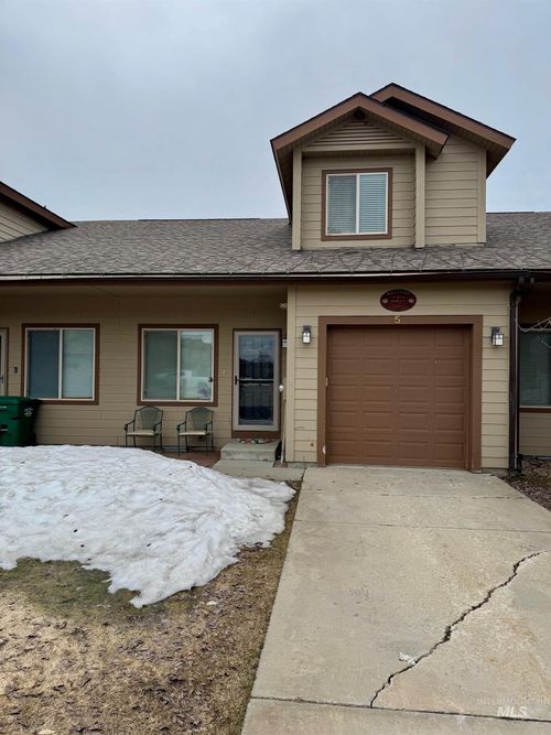 unit-5-20 Mangum Cir, Donnelly, ID, 83615-1024 | Card Image