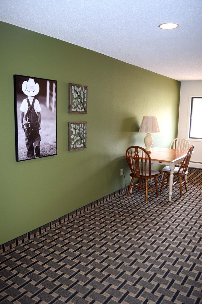 2nd Floor Sitting Area | Image 13