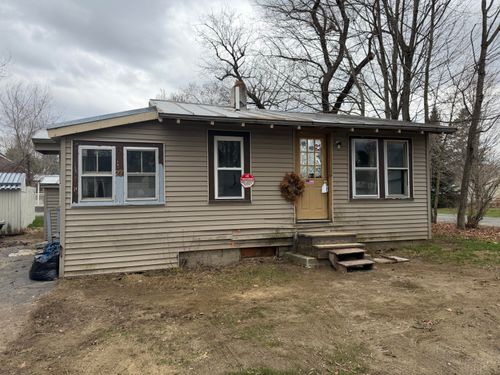 27 Saint John Street, Skowhegan, ME, 04976 | Card Image
