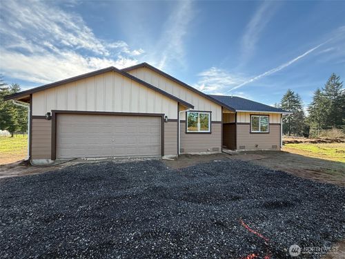 188 Hawkins Rd, Winlock, WA, 98596-9636 | Card Image
