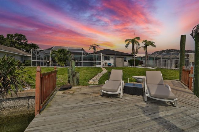 6337 Cocoa Ln, House other with 4 bedrooms, 2 bathrooms and null parking in APOLLO BEACH FL | Image 8