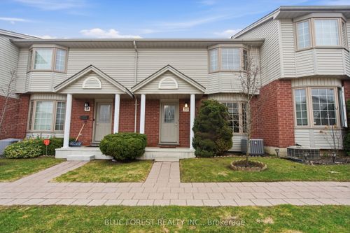 58-70 Chapman Crt, London, ON, N6G4Z4 | Card Image