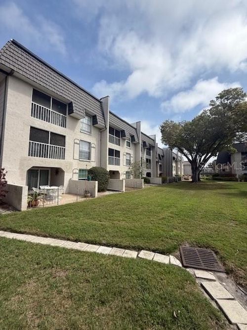 apt-302-8799 Bardmoor Blvd, SEMINOLE, FL, 33777-2238 | Card Image