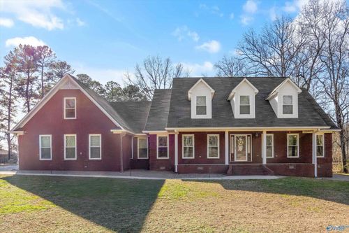 9849 Hawkins Dr, Athens, AL, 35611-6413 | Card Image