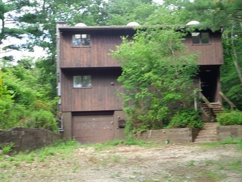 59 Foster Center Rd, Foster, RI, 02825-1326 | Card Image