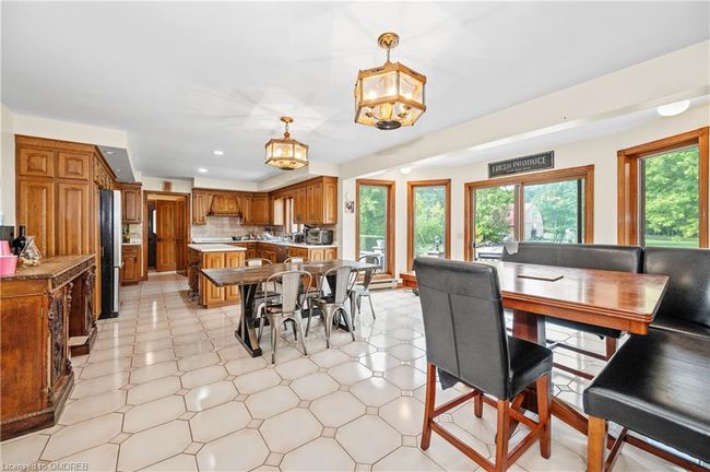 2650 Garrison Rd, House other with 5 bedrooms, 3 bathrooms and 8 parking in Fort Erie ON | Image 11