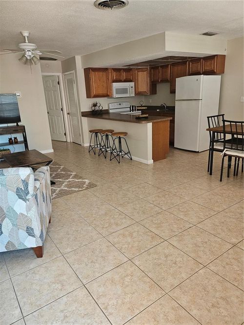 apt-202-220 Park Blvd N, Venice, FL, 34285-1634 | Card Image