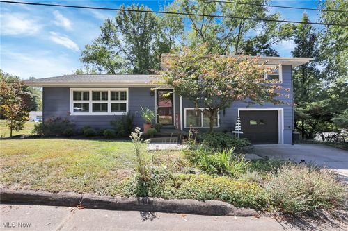 1902 Clairmont Dr, Cambridge, OH, 43725-1777 | Card Image