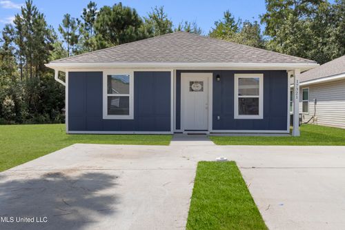 1-17321 Avondale Cir, D'Iberville, MS, 39540-4681 | Card Image