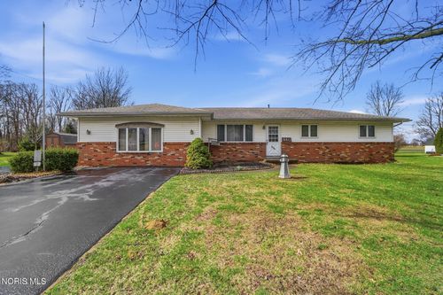 810 S Wintergarden Rd, Bowling Green, OH, 43402-4448 | Card Image