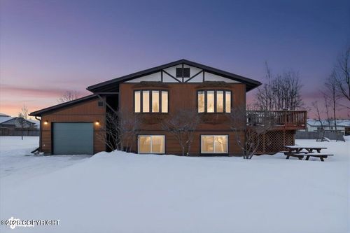 323 W Rockwell Ave, Soldotna, AK, 99669-7312 | Card Image