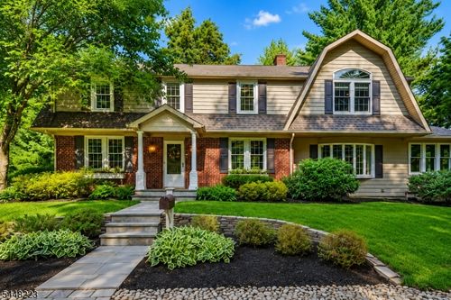 1 Warwick Rd, Mountain Lakes, NJ, 07046-1441 | Card Image