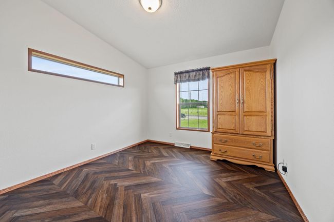 804 Park Vlg, House other with 3 bedrooms, 2 bathrooms and null parking in Litchfield MN | Image 14