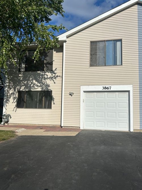 3867 Springlake Dr, Hanover Park, IL, 60133-6036 | Card Image