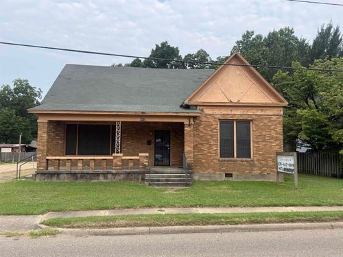 845 N Washington St, Forrest City, AR, 72335-2823 | Card Image