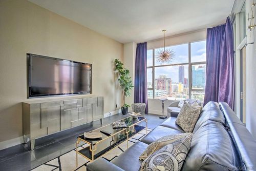 1117-530 K St, San Diego, CA, 92101 | Card Image