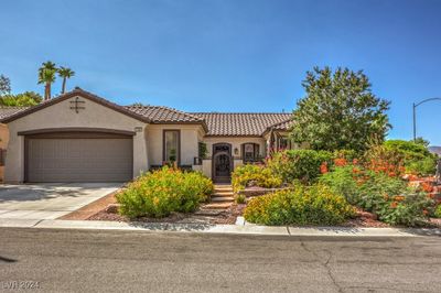 1646 Sebring Hills Drive, House other with 2 bedrooms, 2 bathrooms and null parking in Henderson NV | Image 1