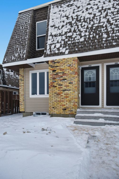 243 12 1/2 Ave E, West Fargo, ND, 58078-3020 | Card Image