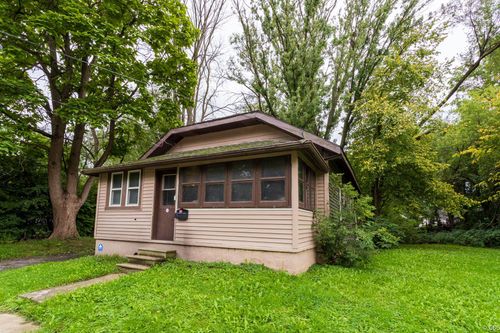 635 Simcoe Ave, Flint, MI, 48507-1676 | Card Image
