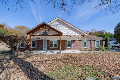 973 Hurricane Rd, New Market, AL, 35761-8211 | Card Image