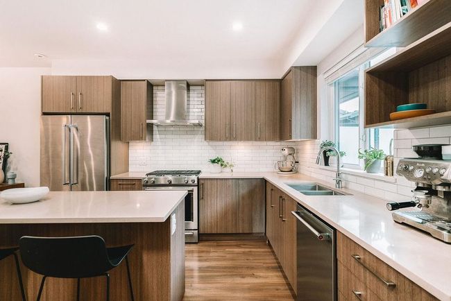 3 - 70 Seaview Dr, Townhouse with 3 bedrooms, 3 bathrooms and 2 parking in Port Moody BC | Image 5