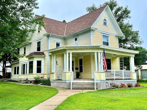 324 Monroe Ave, Ortonville, MN, 56278-1370 | Card Image