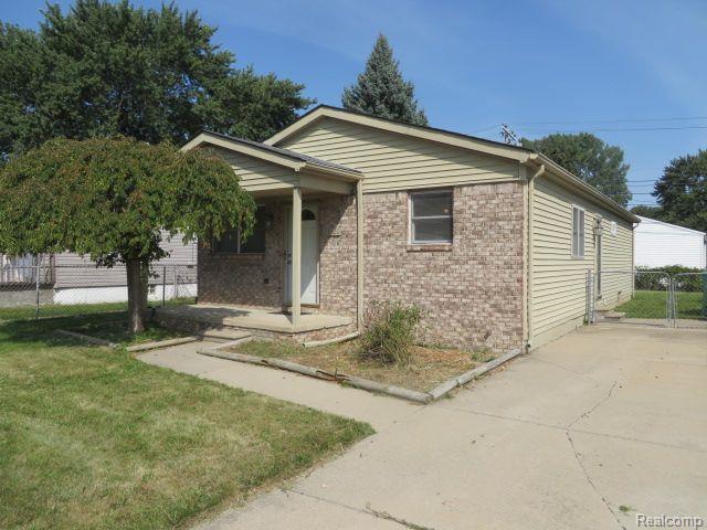 Lambrecht Ave, Eastpointe, MI 48021