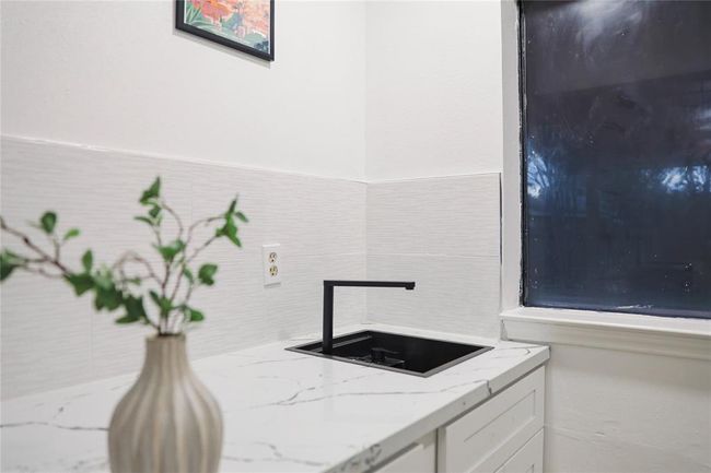 10411 Rippling Fields Dr, House other with 4 bedrooms, 3 bathrooms and 2 parking in Houston TX | Image 12