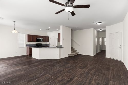 9493 Stills Way, Las Vegas, NV, 89148-6707 | Card Image