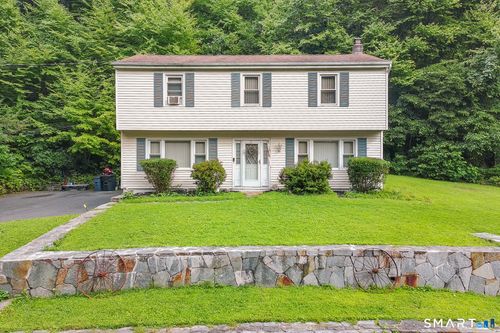 34 Pilgrim Trl, Woodbury, CT, 06798-2018 | Card Image