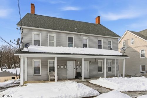 22 Sussex St, Newton, NJ, 07860-2602 | Card Image