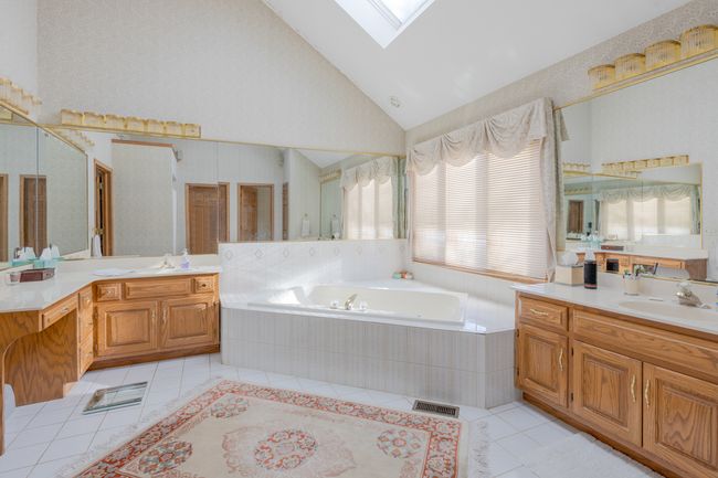2905 Royal Fox Dr, House other with 4 bedrooms, 3 bathrooms and 3 parking in St. Charles IL | Image 19