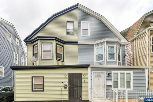 44 Stuyvesant Ave, Newark, NJ, 07106-1712 | Card Image