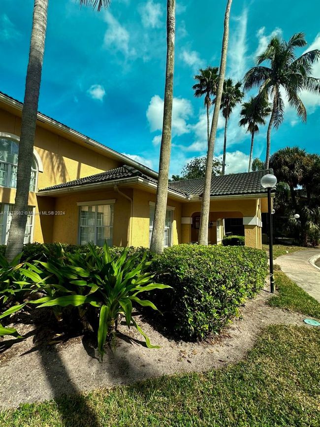 106G - 4045 W Mcnab Rd, Condo with 2 bedrooms, 2 bathrooms and null parking in Pompano Beach FL | Image 27