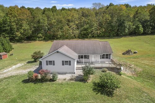 8850 Licking Valley Rd, Frazeysburg, OH, 43822-9521 | Card Image