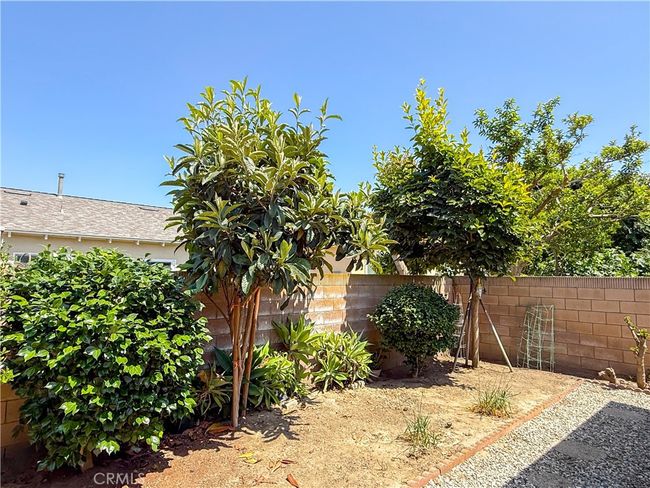 17616 Caliente Pl, House other with 4 bedrooms, 2 bathrooms and 2 parking in Cerritos CA | Image 16