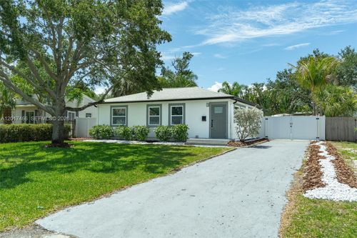 116 85th Ave N, ST PETERSBURG, FL, 33702-3704 | Card Image