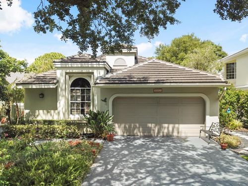 6861 Briarlake Cir, Palm Beach Gardens, FL, 33418-6993 | Card Image