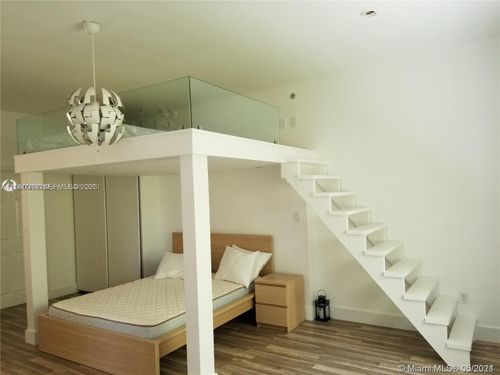 apt-4-1045 Meridian Ave, Miami Beach, FL, 33139-8327 | Card Image