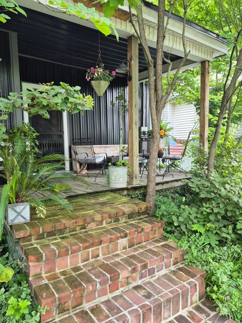 367 W Main St, Carlisle, KY, 40311-1020 | Card Image