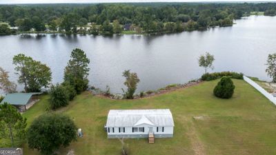 708 Spring Lake Drive, House other with 3 bedrooms, 2 bathrooms and null parking in Folkston GA | Image 1