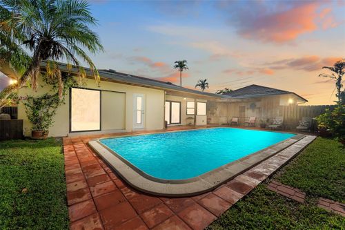 4300 Nw 7th Ct, Plantation, FL, 33317-1522 | Card Image