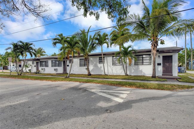 1116 S 17th Ave, Home with 0 bedrooms, 0 bathrooms and 3 parking in Hollywood FL | Image 2