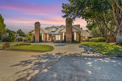 5000 Misty Glen Circle, House other with 5 bedrooms, 5 bathrooms and null parking in Oklahoma City OK | Image 2