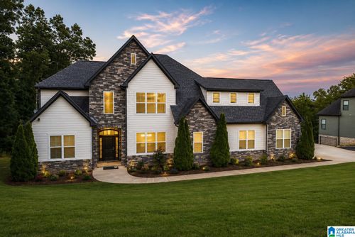 733 Lakeview Crest Dr, PELL CITY, AL, 35128-7705 | Card Image