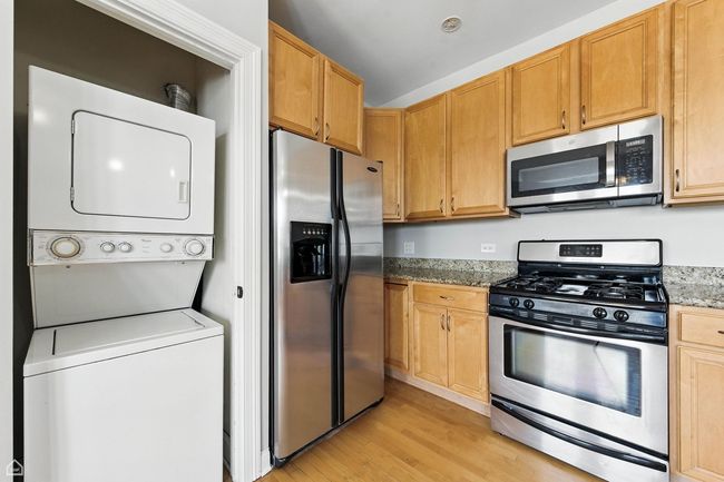 APT-3 - 3302 W Crystal St, Condo with 3 bedrooms, 2 bathrooms and 1 parking in Chicago IL | Image 16