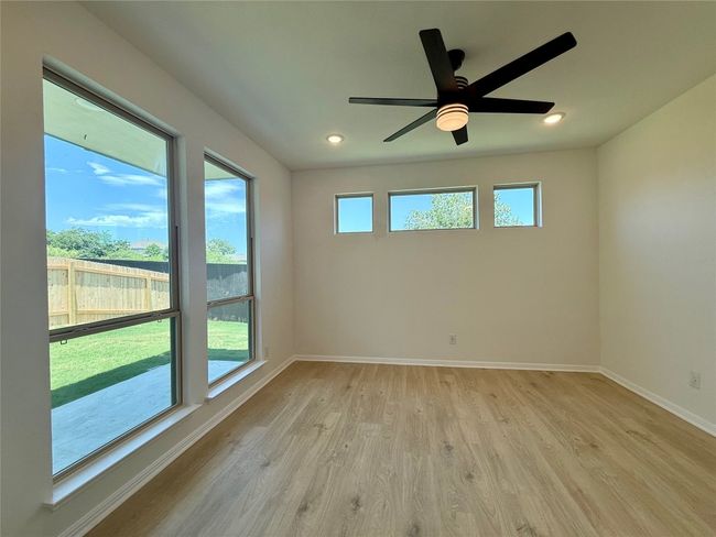 1816 Halas St, House other with 4 bedrooms, 4 bathrooms and 5 parking in Manchaca TX | Image 6